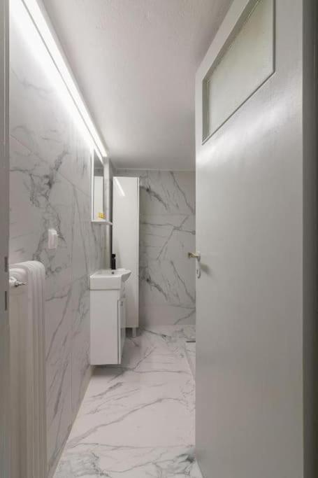 Fully Renovated 1 Bedroom Condo Atenas Exterior foto