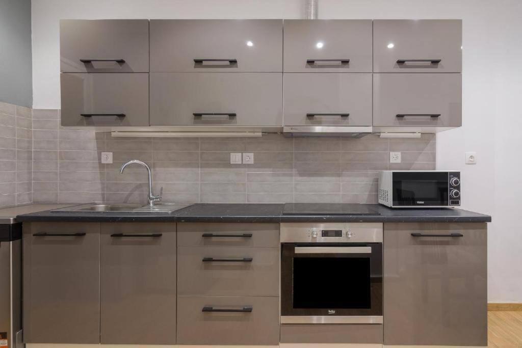 Fully Renovated 1 Bedroom Condo Atenas Exterior foto
